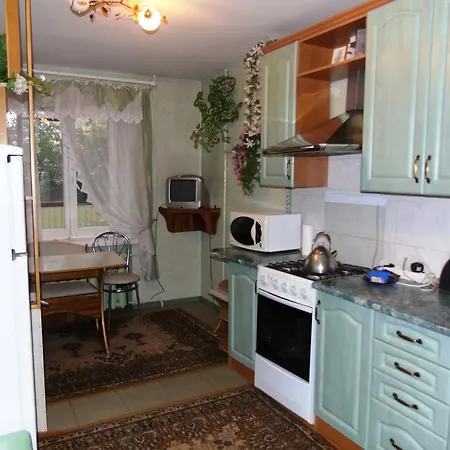 On Tsnyanskaya